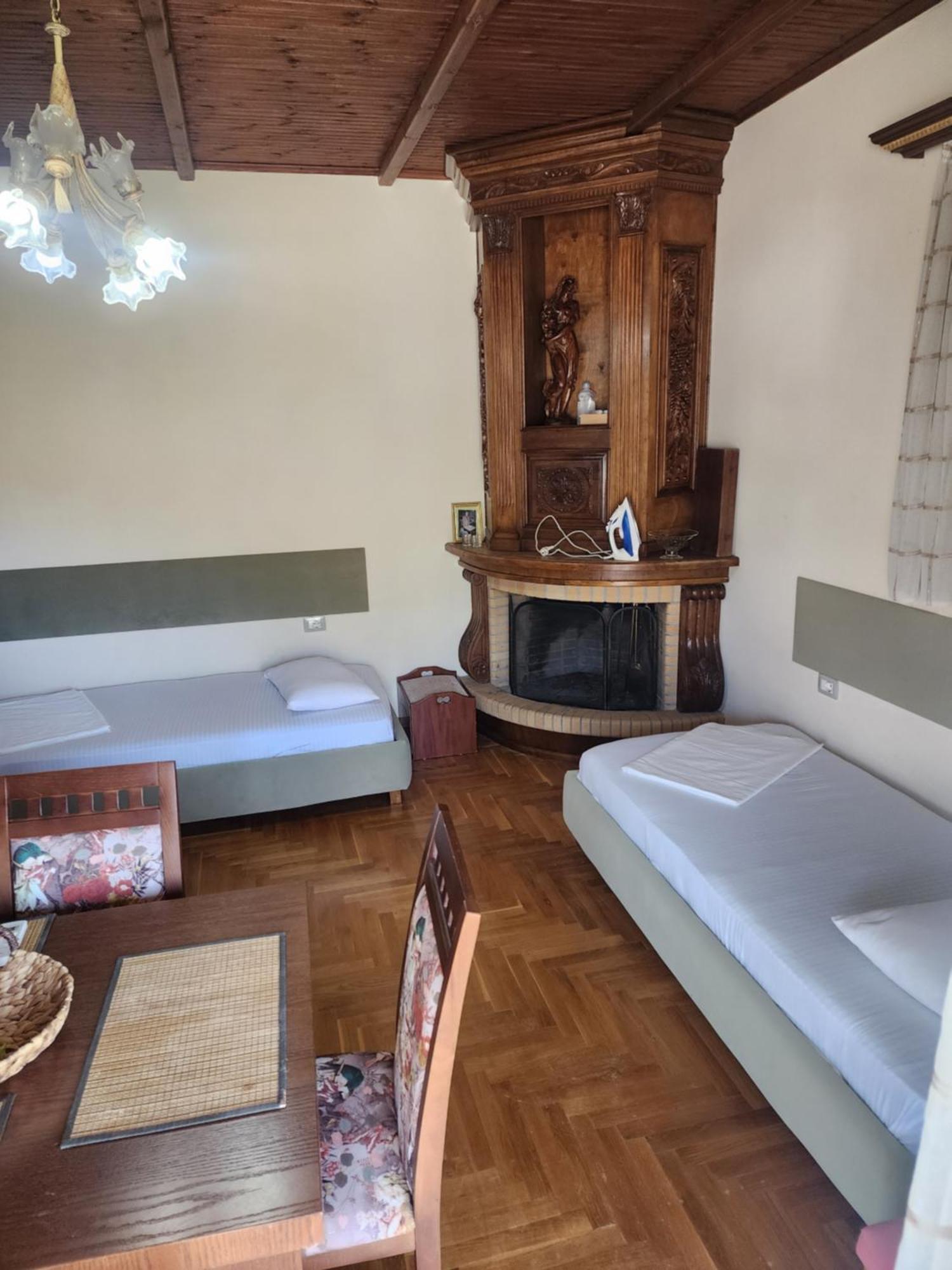 Vila Altini Borsh Room photo